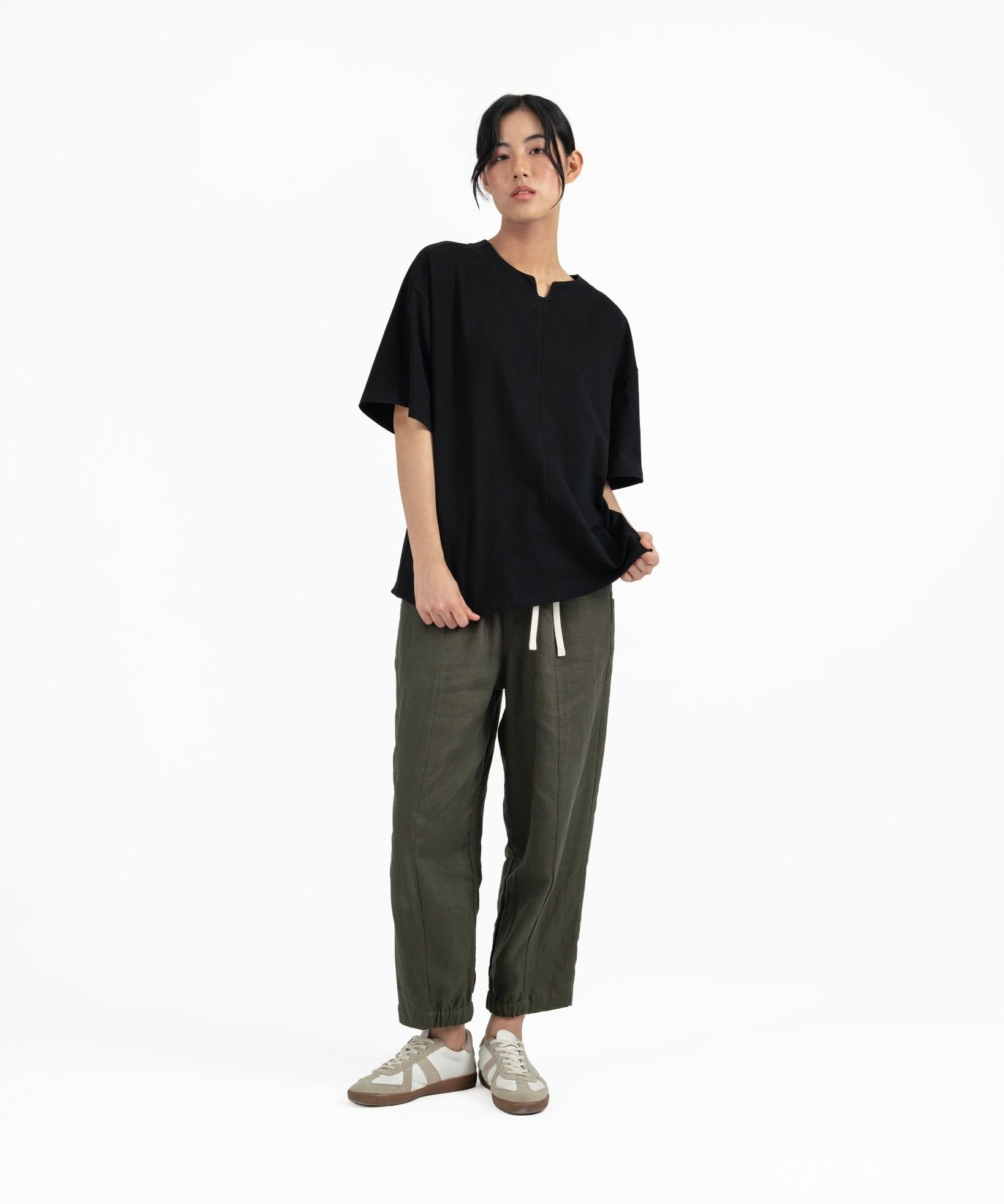 V Placket Tee 2.0 - Black - G R A Y E