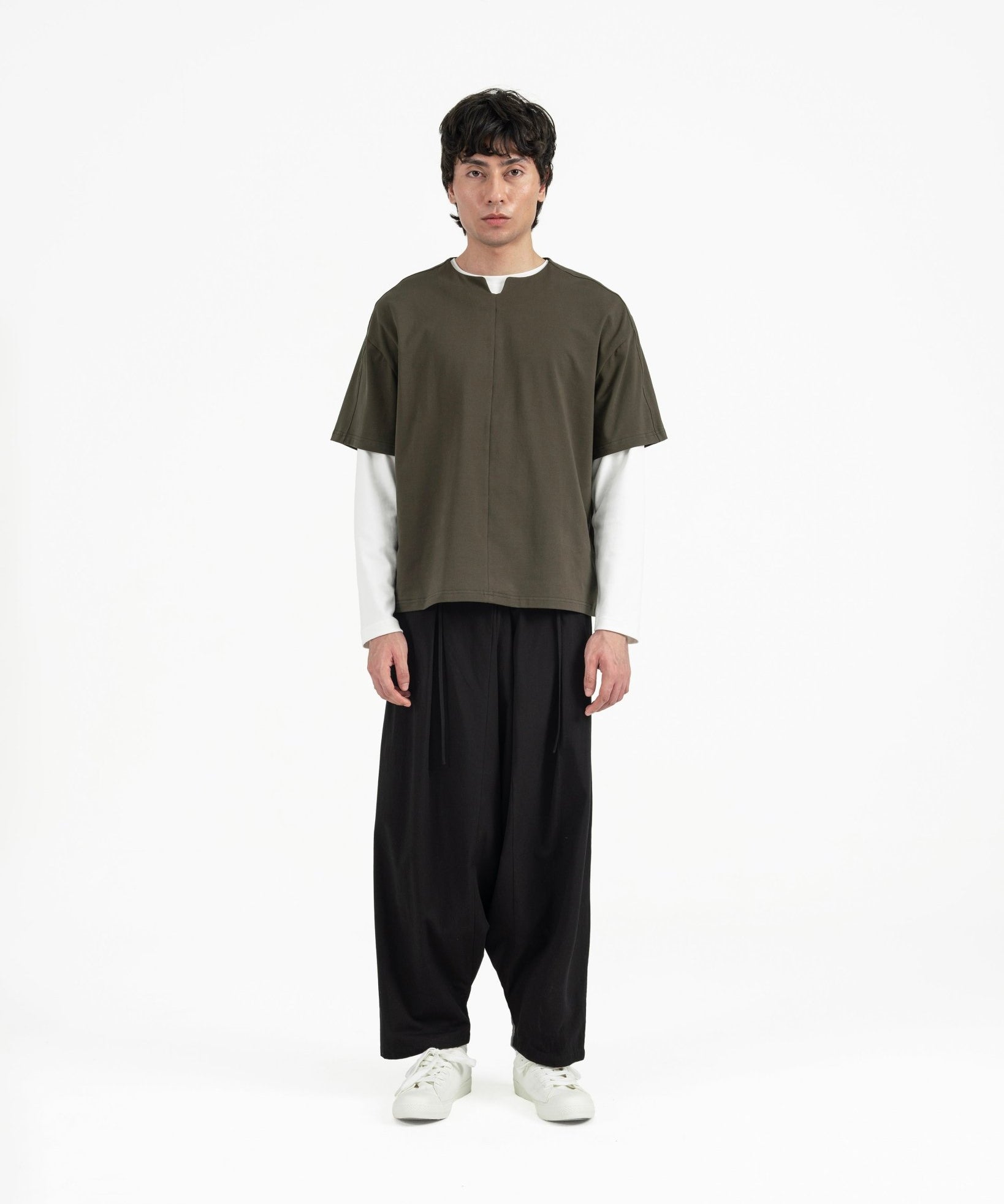 V Placket Tee 2.0 - Olive - G R A Y E