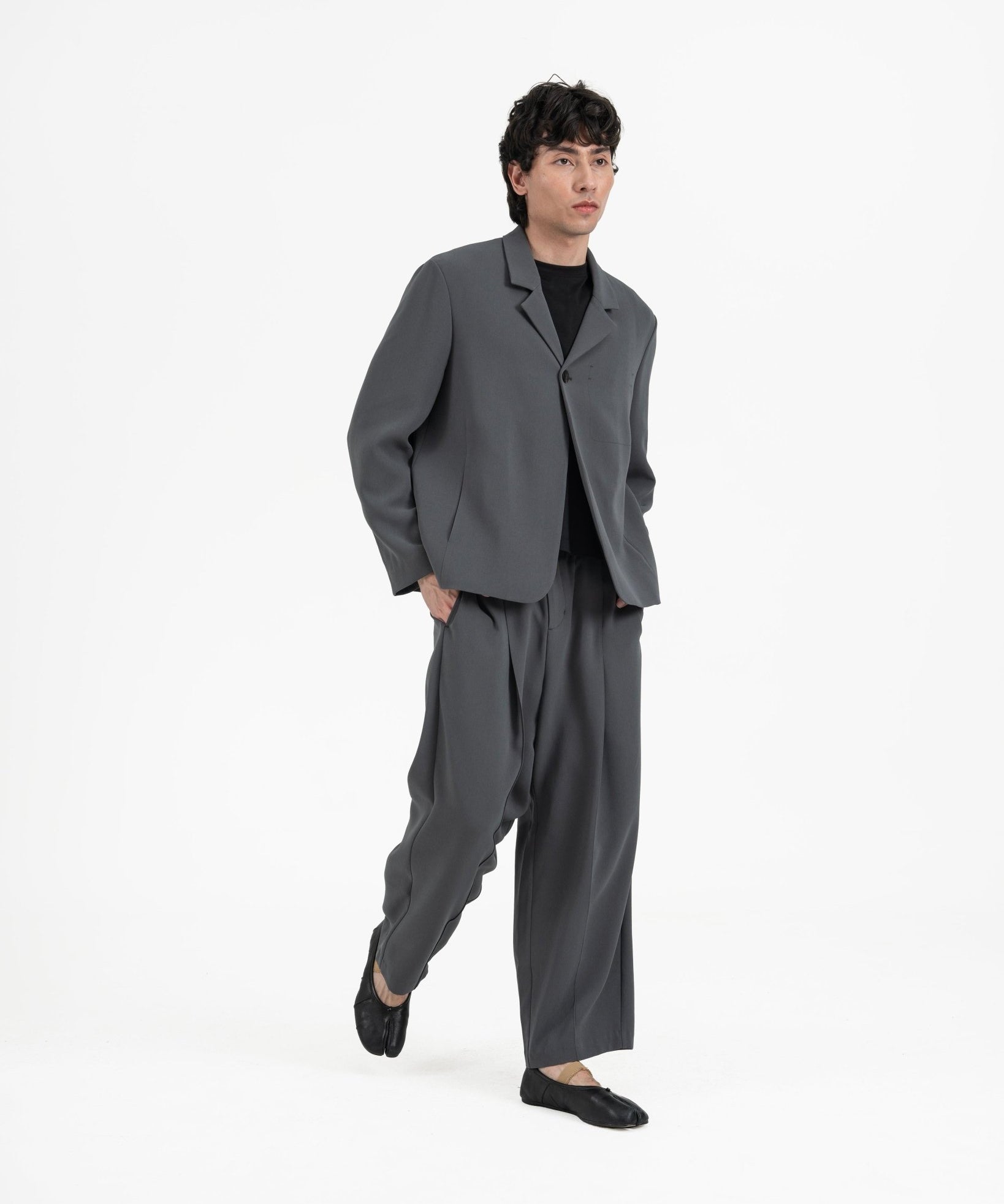Wayfarer Travel Blazer - Fog Gray - G R A Y E