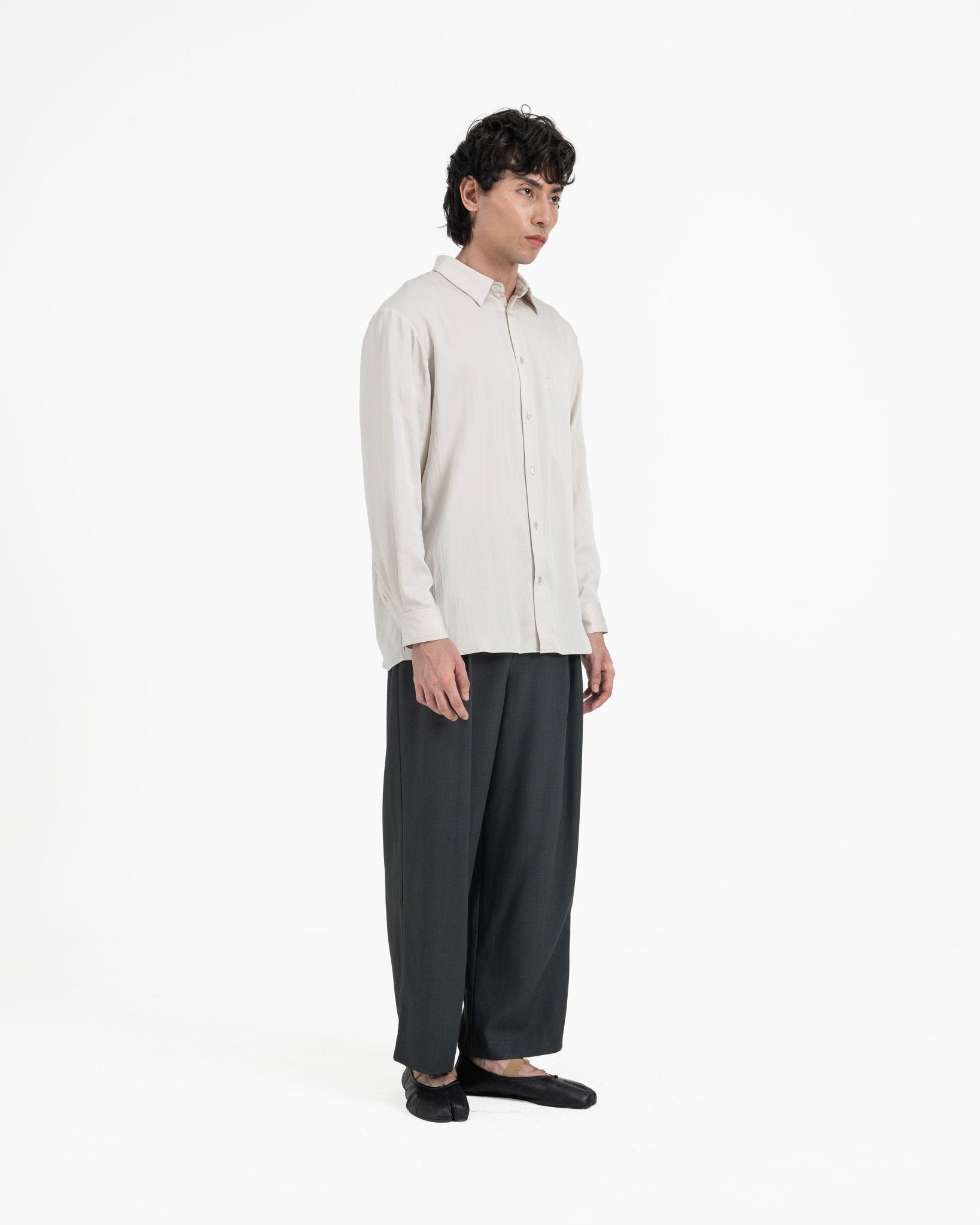 Willow Button Shirt - Pearl Gray - G R A Y E