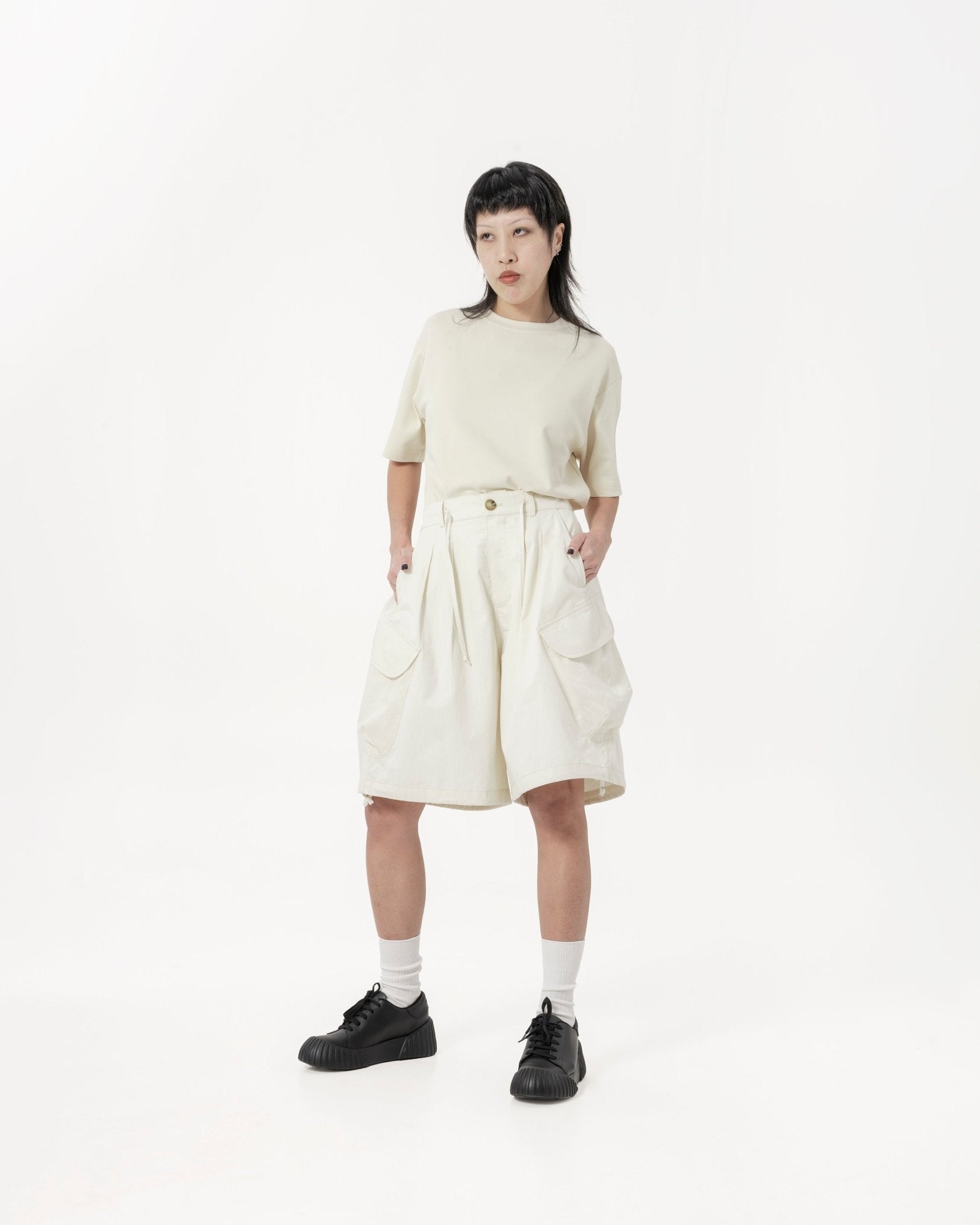Drawstring Balloon Cargo Shorts - Natural - G R A Y E