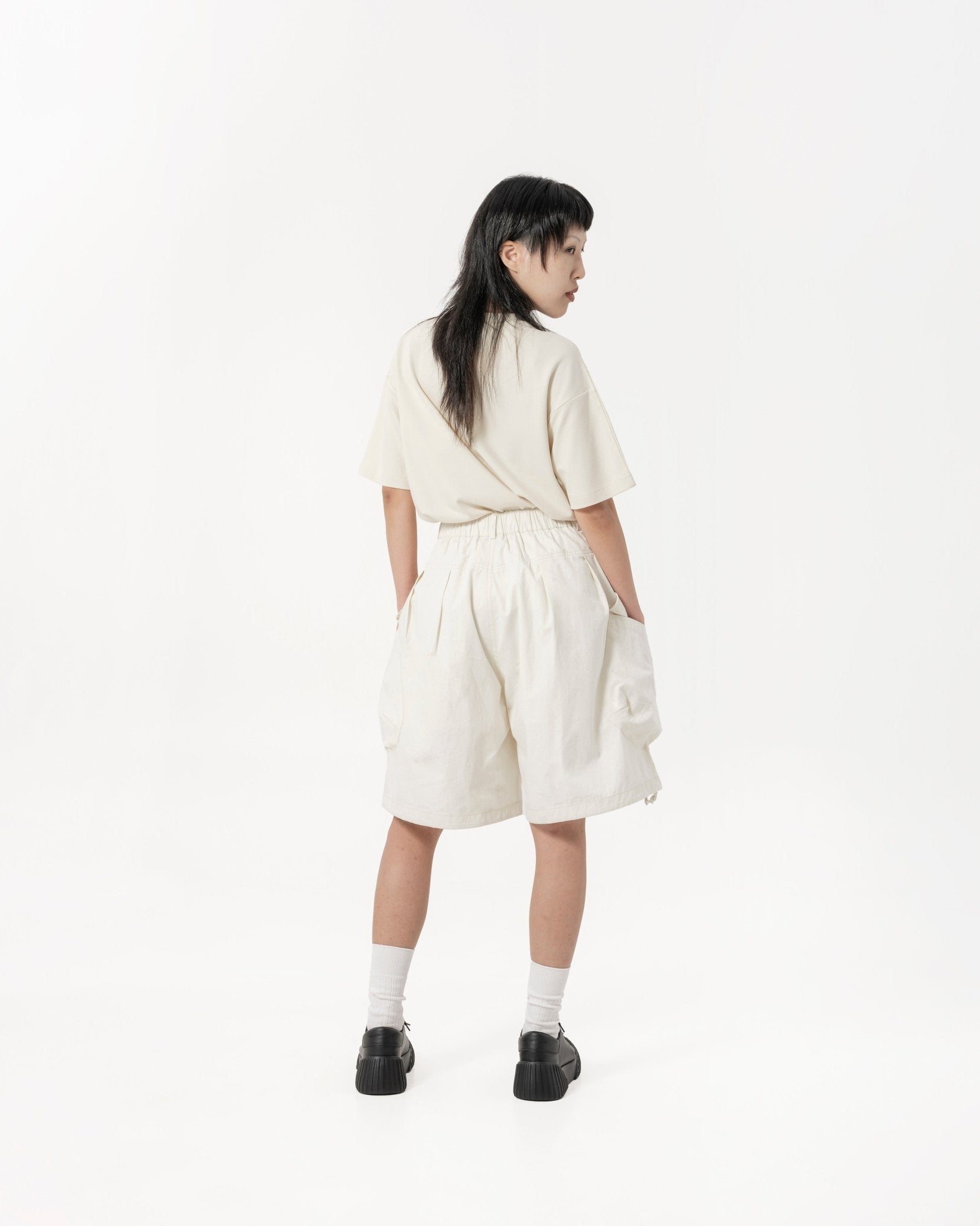 Drawstring Balloon Cargo Shorts - Natural - G R A Y E