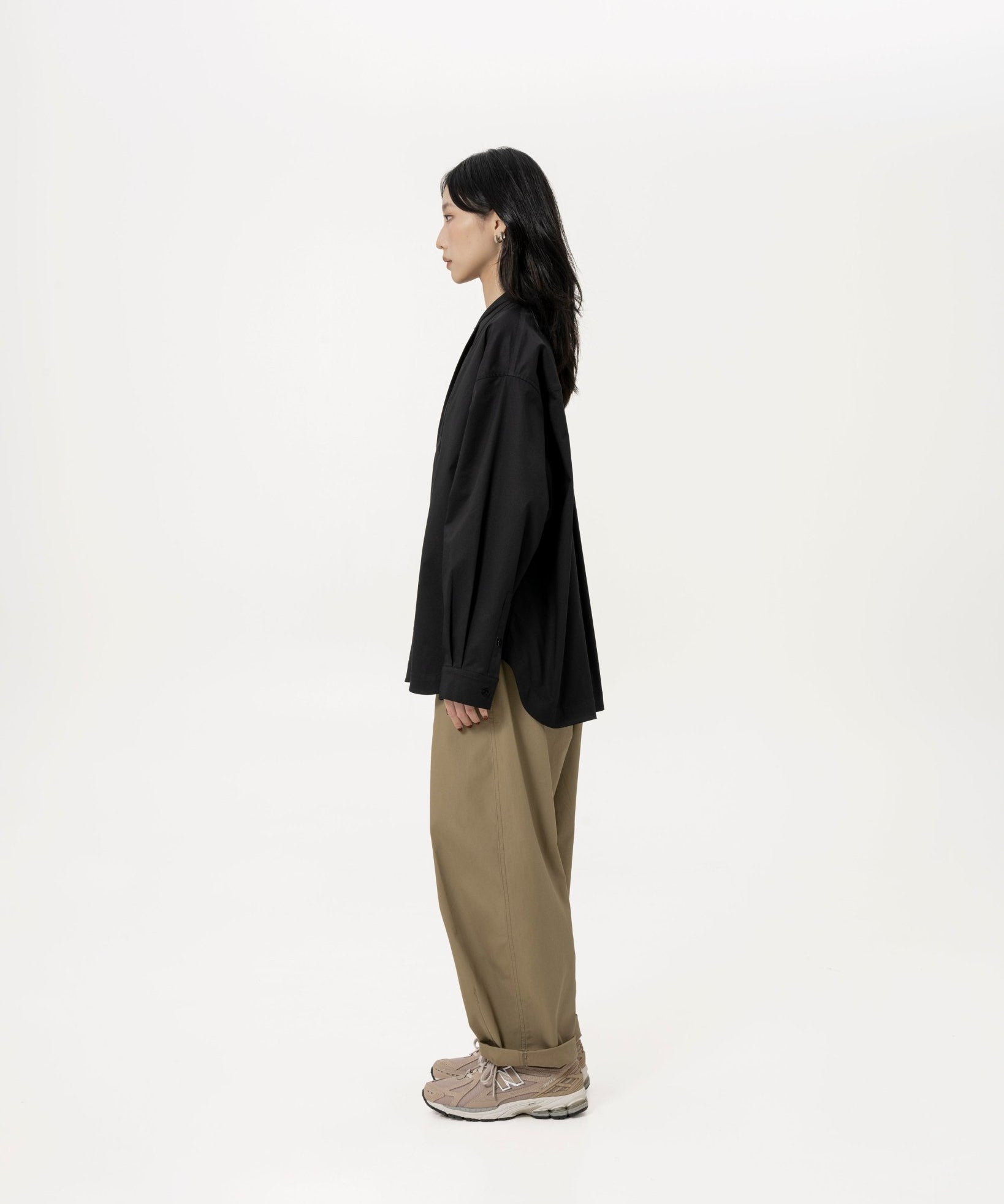 High Collar Shān - Black - G R A Y E
