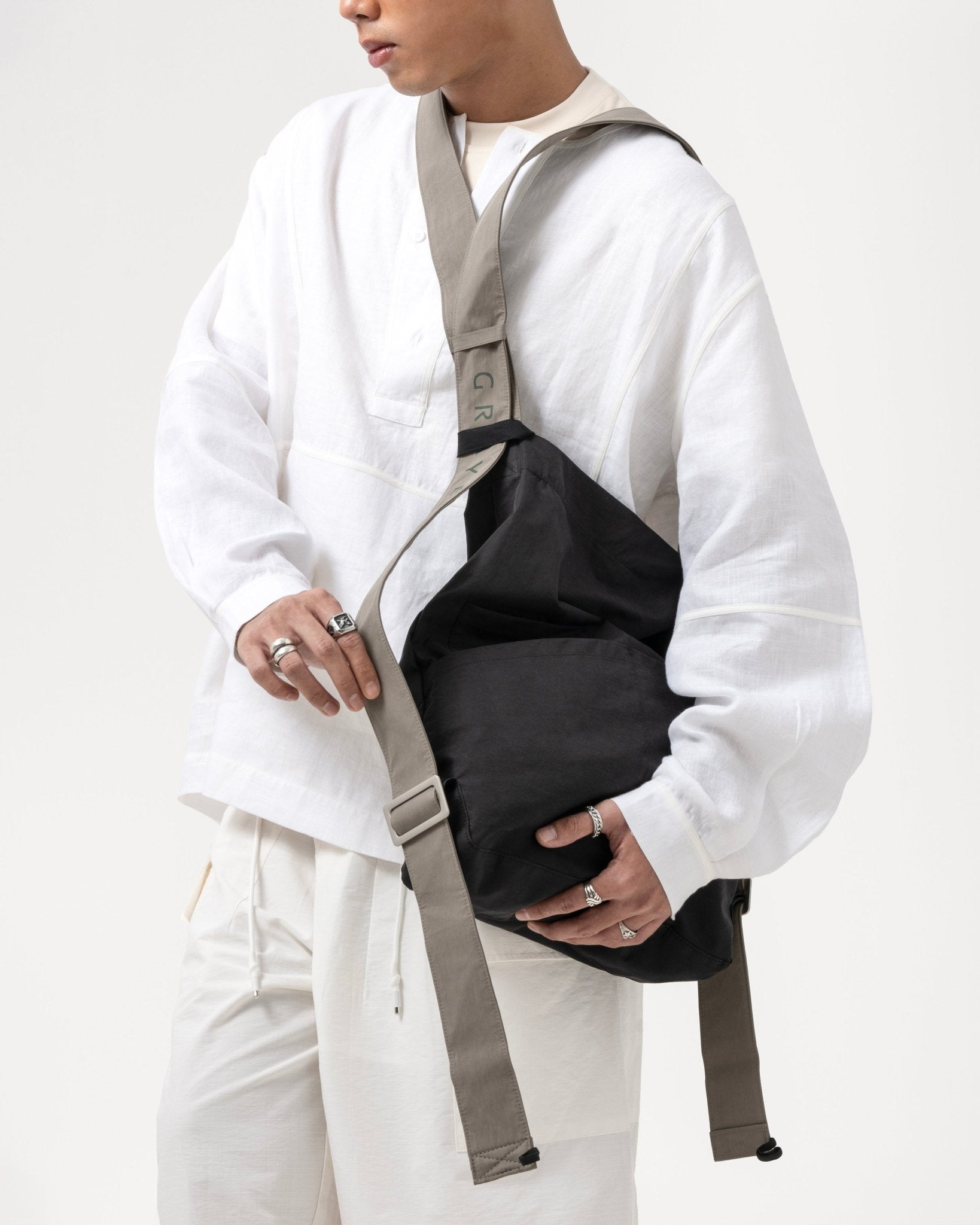 Morph Sling - Graphite - G R A Y E