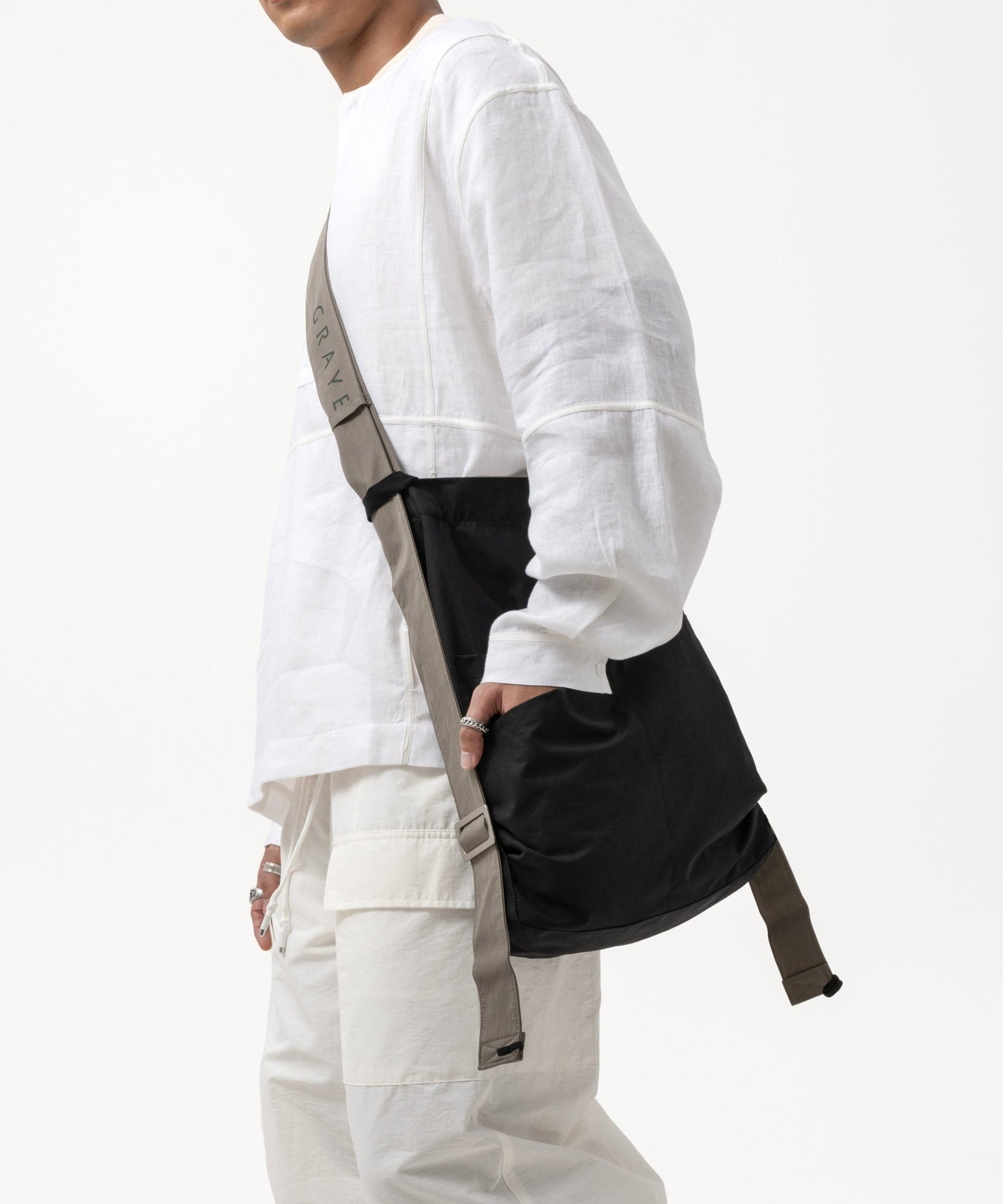 Morph Sling - Graphite - G R A Y E