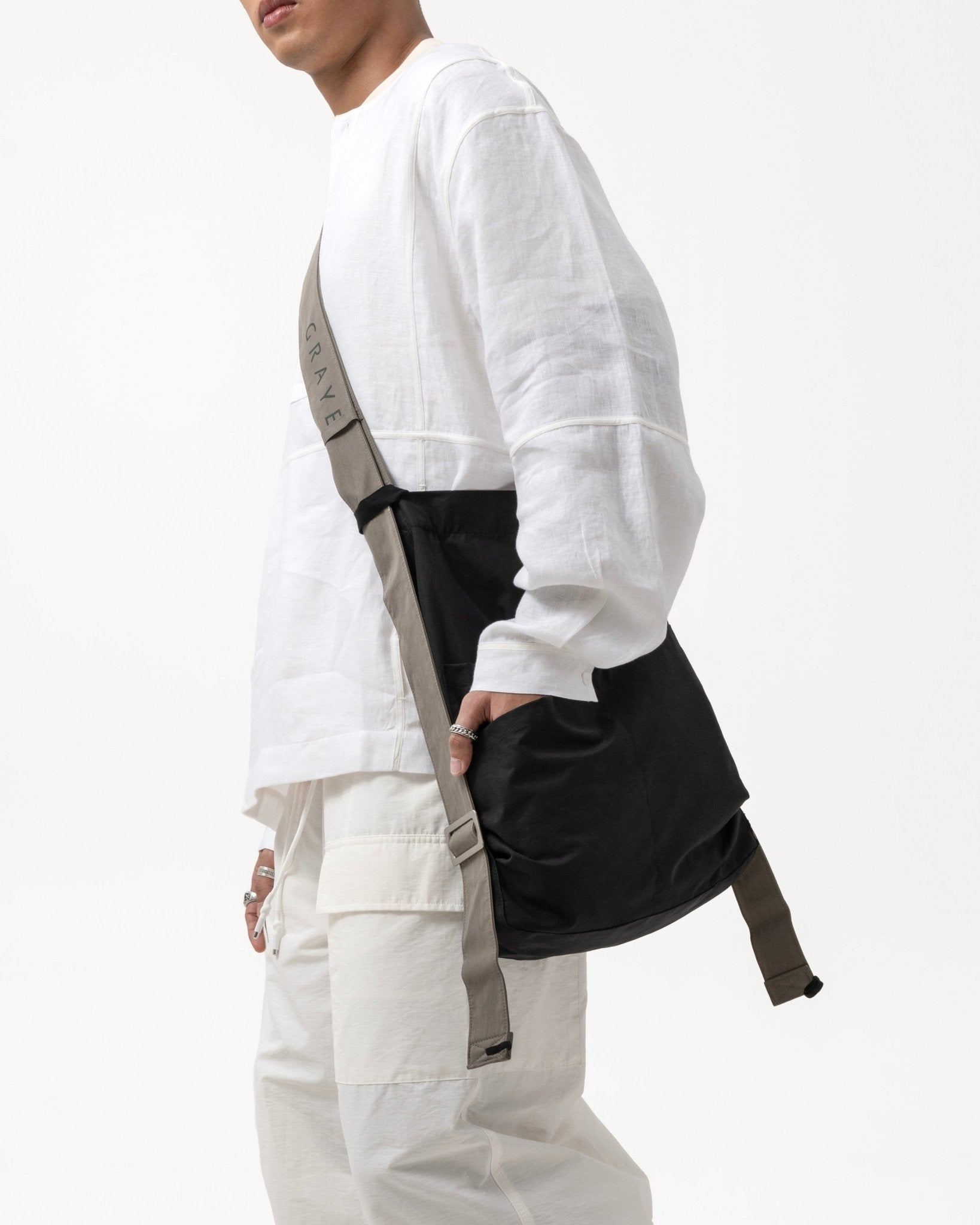 Morph Sling - Graphite - G R A Y E