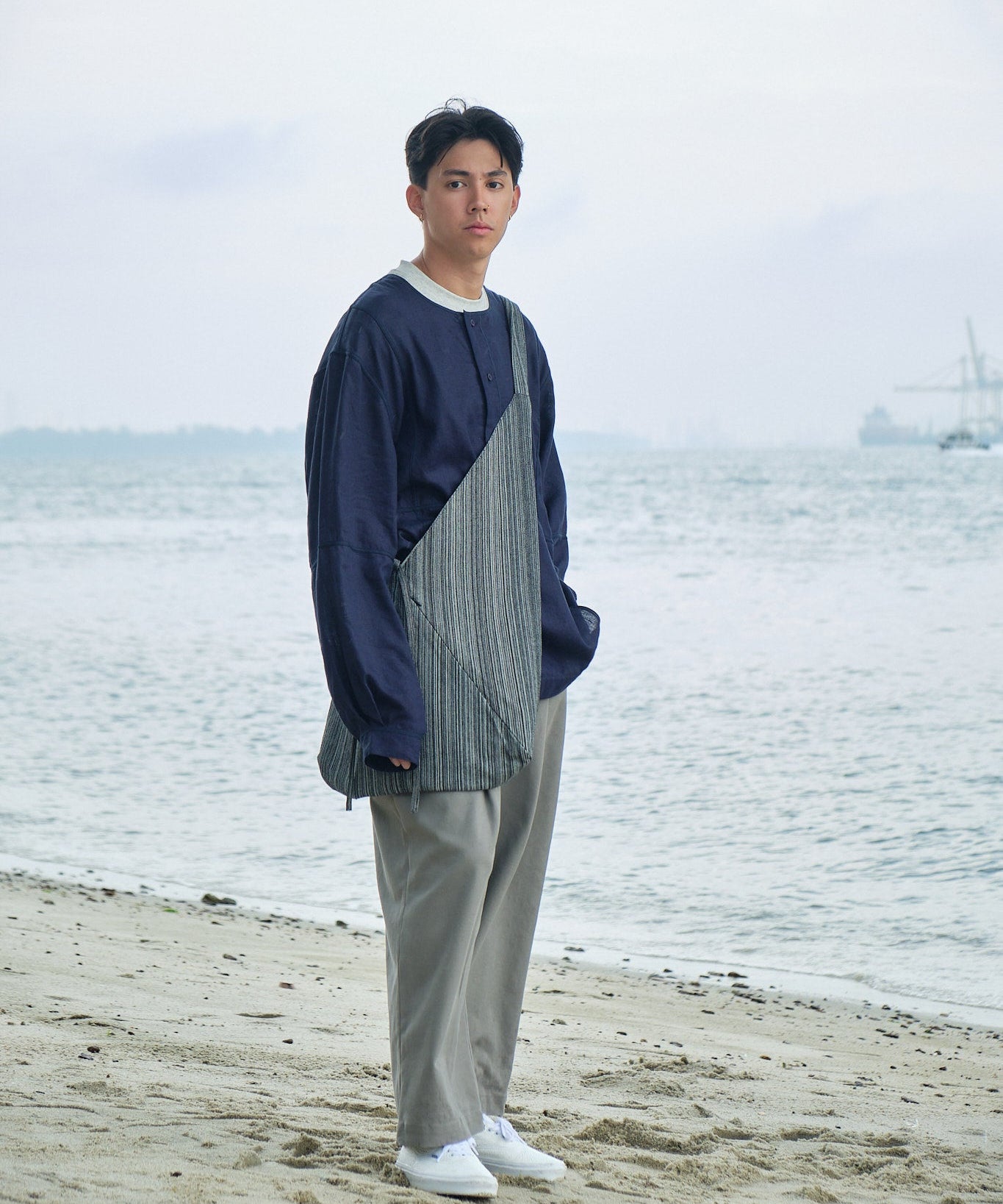 One-Piece Tsuno Bag - Denim Black - G R A Y E