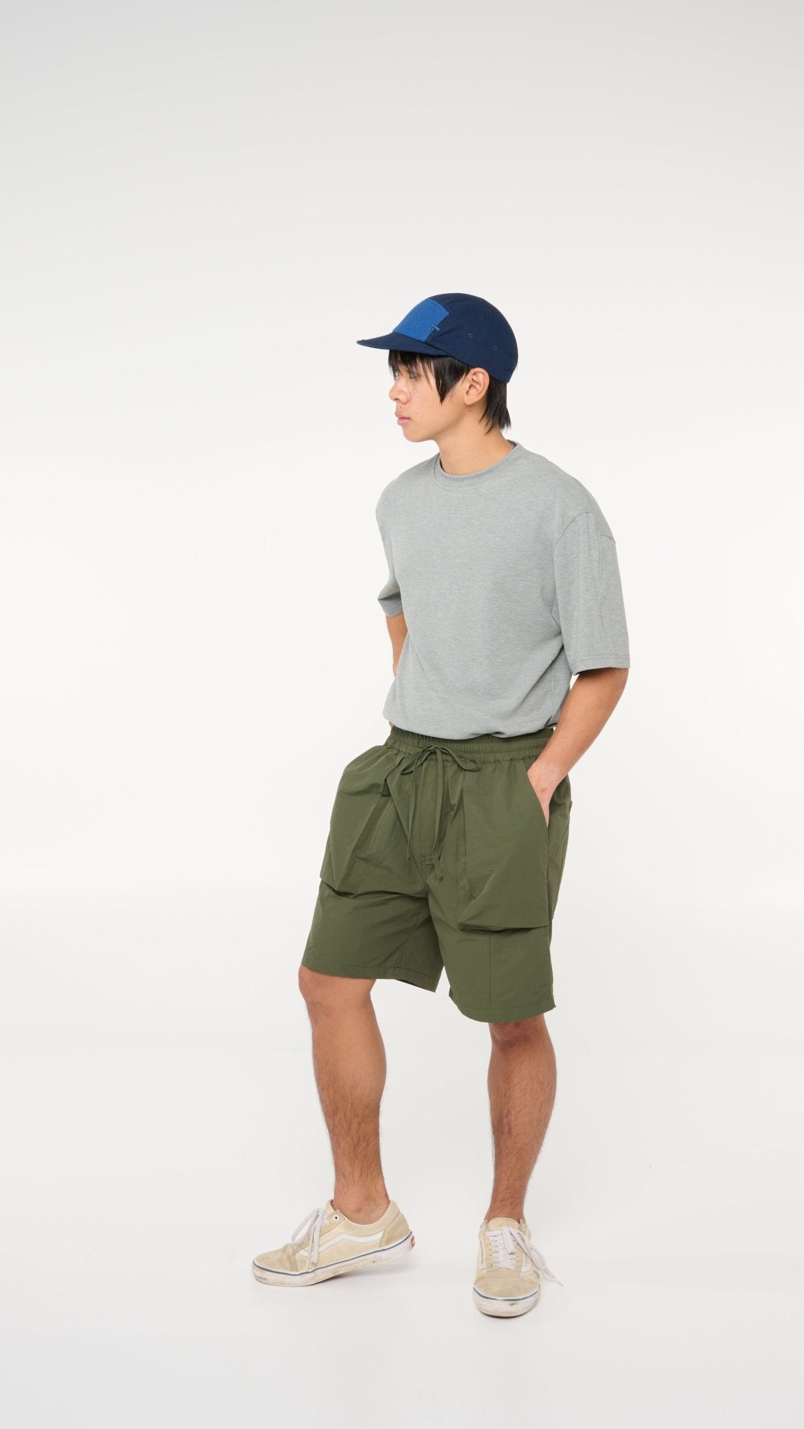 Relaxed Elasticated Shorts - Olive - G R A Y E